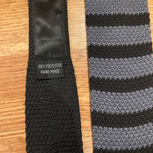 Men’s Elegance Handmade Tie - Picture 3 of 4